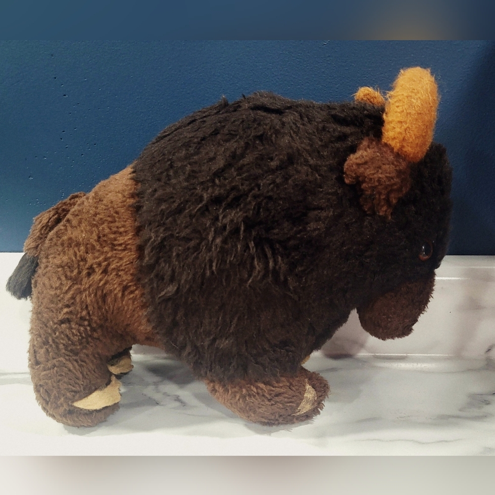 Vintage 1975 Dakin Buffalo Bison Plush Brown Stuffed Animal 13"